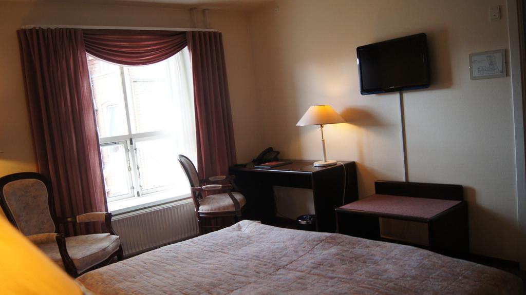 Minotel Park อัลบอร์ ภายนอก รูปภาพ